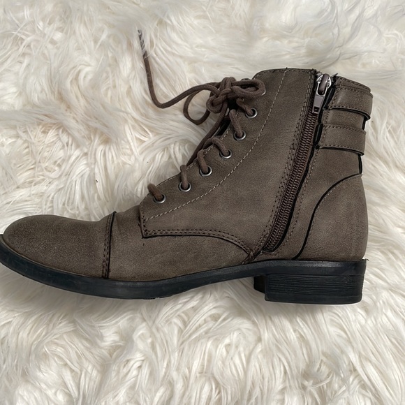 Steve Madden boots - size 7 - Picture 3 of 8